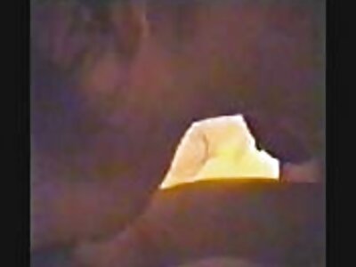 MILF ক্যাটরিনা সোবার হস্তমৈথুন করে এবং একটি সেক্স টয় নিয়ে মজা কচি মেয়েদের চুদা চুদি করে